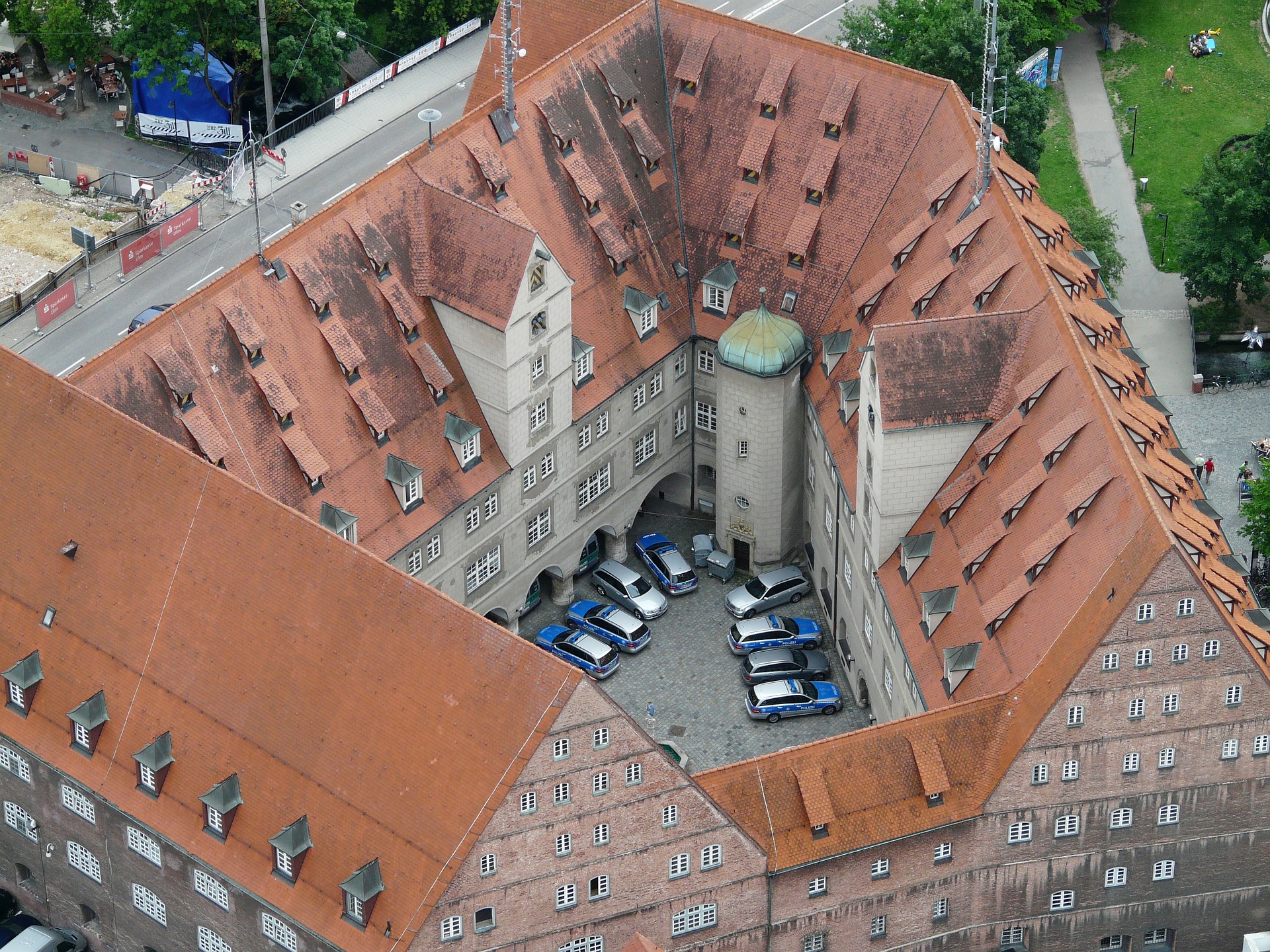 (Update) Leitfaden 2: Polizei und Bereitschaftspolizei